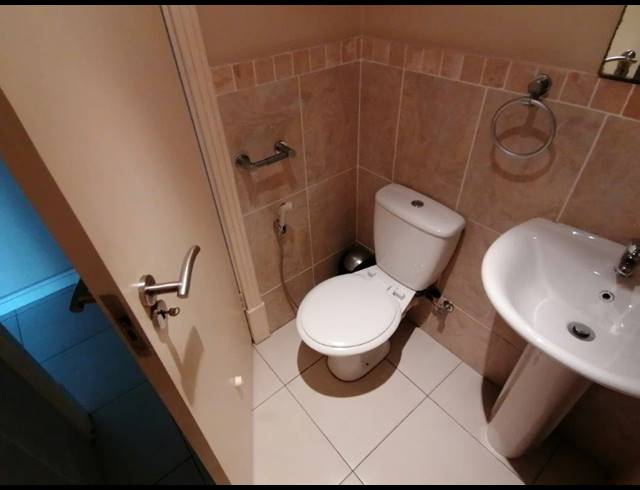 2 BEDROOM APARTMENT FOR SALE IN POINT WATERFRONT